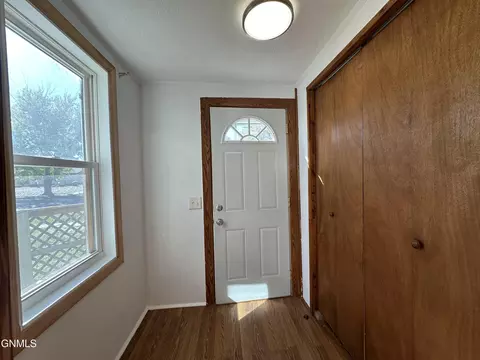 Entry Way - 118 Frances St N, Streeter, ND 58483 photo 1 of 2