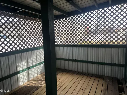 Exterior - 118 Frances St N, Streeter, ND 58483 photo 9 of 10