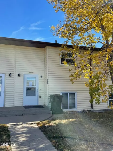 3124 18th Ave W, Williston, ND 58801