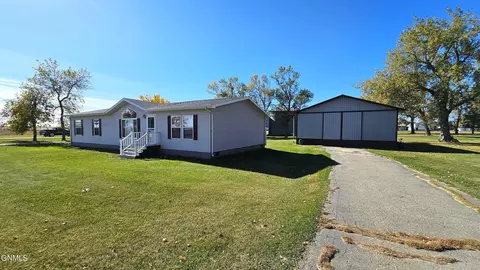 100 Minnesota St, Fredonia, ND 58440