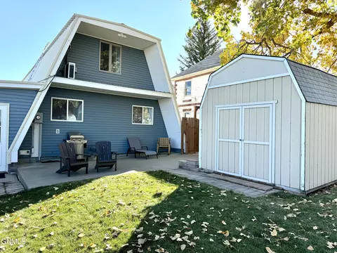 Exterior - 555 1st Ave SW, Beach, ND 58621 photo 5 of 5