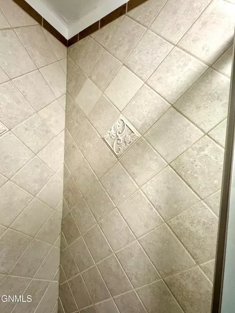 Bath - 555 1st Ave SW, Beach, ND 58621 photo 3 of 3