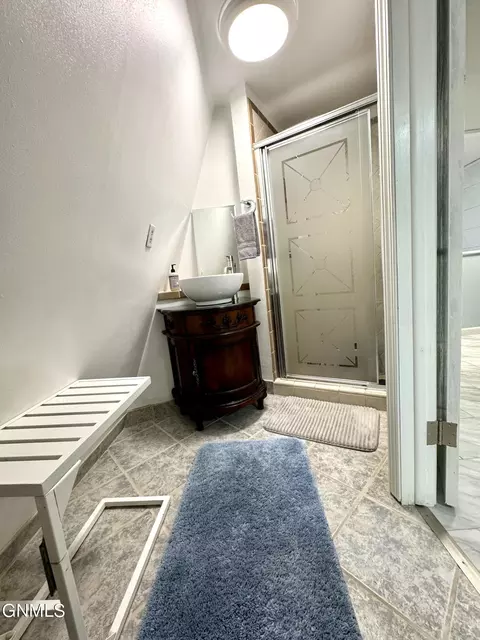 Bath - 555 1st Ave SW, Beach, ND 58621 photo 2 of 3