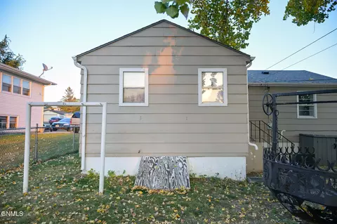 714 23rd St, Bismarck, ND 58501 photo 30