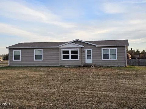 11126 31p St SW, Dickinson, ND 58601