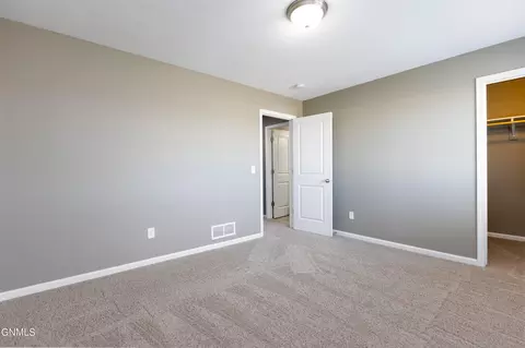 523 La Paz Ave, Bismarck, ND 58503 photo 24