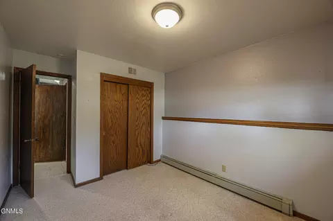 Bedroom - 32 Captain Leach Dr, Mandan, ND 58554 photo 6 of 8