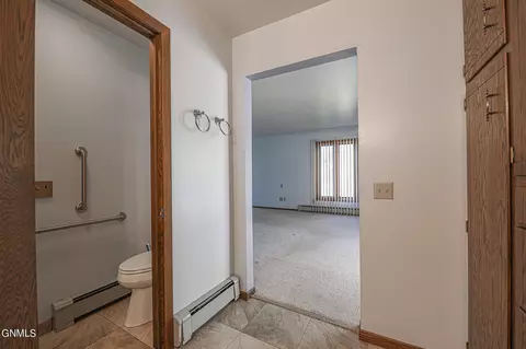 Entry Way - 32 Captain Leach Dr, Mandan, ND 58554 photo 2 of 6