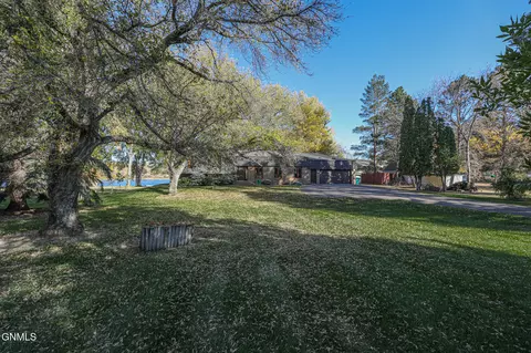 Exterior - 32 Captain Leach Dr, Mandan, ND 58554 photo 12 of 15