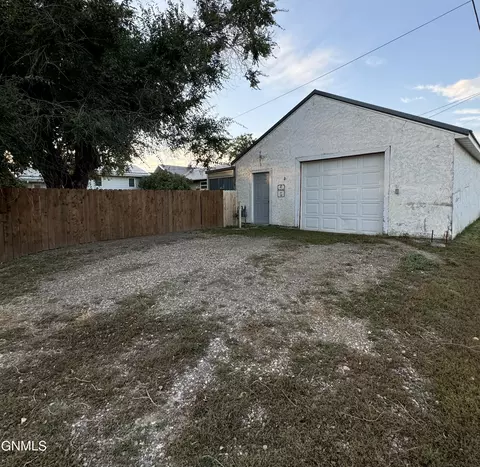 1012 7th Ave W, Williston, ND 58801 photo 24