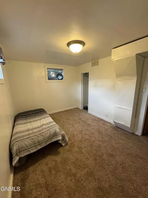 1012 7th Ave W, Williston, ND 58801 photo 20