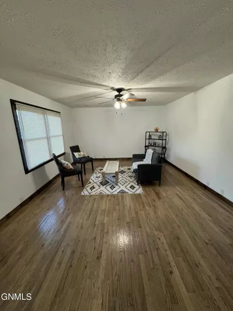1012 7th Ave W, Williston, ND 58801 photo 5