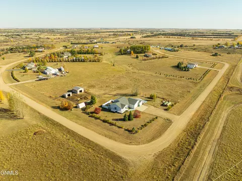 View/Area - 7600 22nd Ave SE, Bismarck, ND 58504 photo 11 of 16