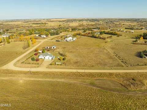 View/Area - 7600 22nd Ave SE, Bismarck, ND 58504 photo 4 of 16