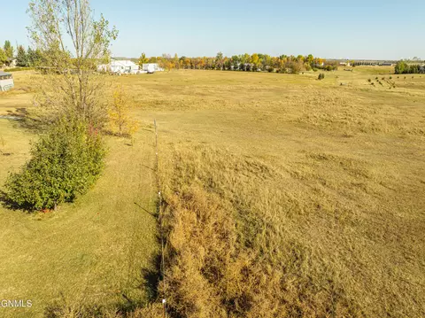 View/Area - 7600 22nd Ave SE, Bismarck, ND 58504 photo 13 of 16