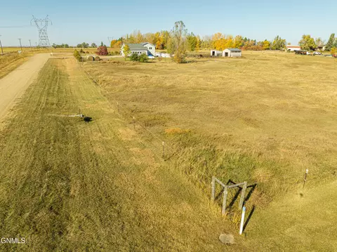 View/Area - 7600 22nd Ave SE, Bismarck, ND 58504 photo 14 of 16