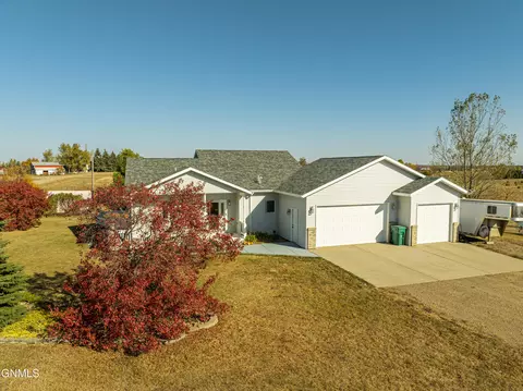 Exterior - 7600 22nd Ave SE, Bismarck, ND 58504 photo 25 of 31