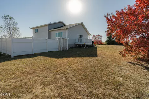 Exterior - 7600 22nd Ave SE, Bismarck, ND 58504 photo 9 of 31
