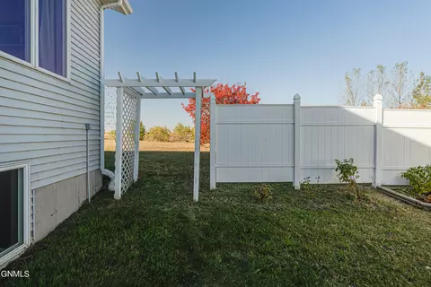 Exterior - 7600 22nd Ave SE, Bismarck, ND 58504 photo 21 of 31