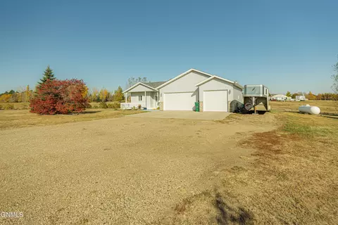 Exterior - 7600 22nd Ave SE, Bismarck, ND 58504 photo 13 of 31