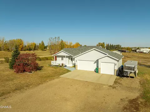 Exterior - 7600 22nd Ave SE, Bismarck, ND 58504 photo 26 of 31