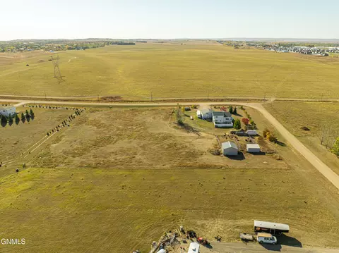 View/Area - 7600 22nd Ave SE, Bismarck, ND 58504 photo 8 of 16