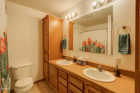 Bath - 7600 22nd Ave SE, Bismarck, ND 58504 photo 1 of 7