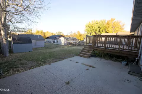 58 Custer Dr, Lincoln, ND 58504 photo 28