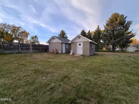 112 Lamborn Ave, Stanton, ND 58571 photo 29