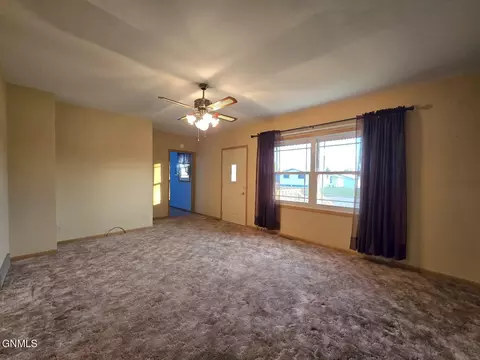 112 Lamborn Ave, Stanton, ND 58571 photo 7
