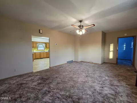 112 Lamborn Ave, Stanton, ND 58571 photo 9
