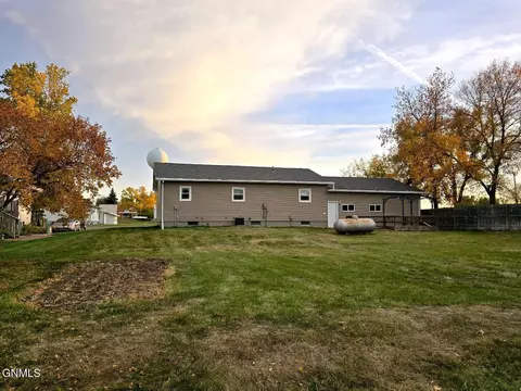 112 Lamborn Ave, Stanton, ND 58571 photo 32
