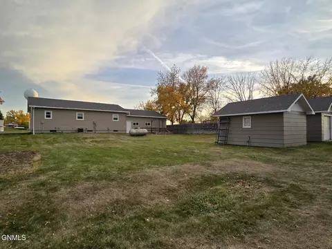 112 Lamborn Ave, Stanton, ND 58571 photo 31