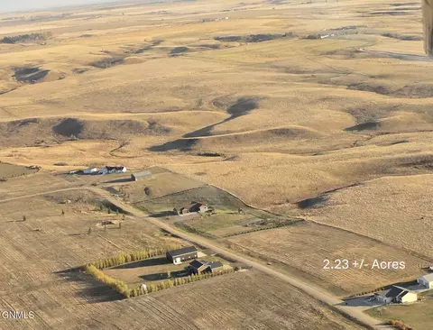 664 Harmony Lp, Hazen, ND 58545 photo 4
