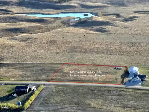 664 Harmony Lp, Hazen, ND 58545