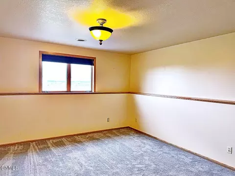 218 37th Ave SE, Williston, ND 58801 photo 35