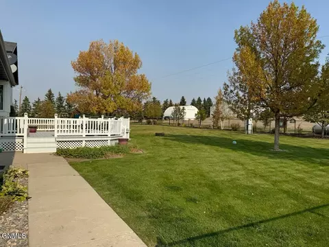 218 37th Ave SE, Williston, ND 58801 photo 13