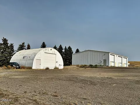 218 37th Ave SE, Williston, ND 58801 photo 53