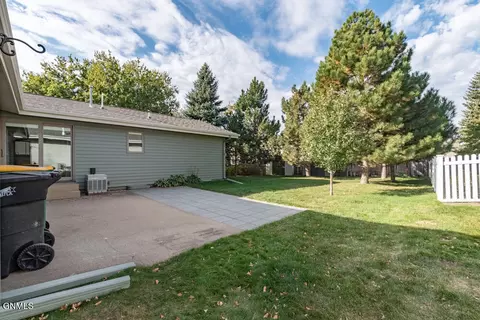 1900 Xavier St, Bismarck, ND 58501 photo 31