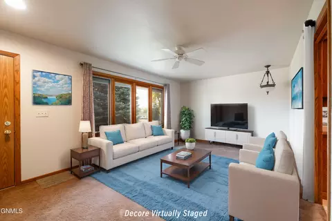 1900 Xavier St, Bismarck, ND 58501 photo 4