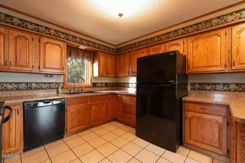 1900 Xavier St, Bismarck, ND 58501 photo 7