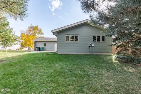 1900 Xavier St, Bismarck, ND 58501 photo 35