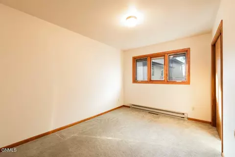 1900 Xavier St, Bismarck, ND 58501 photo 14
