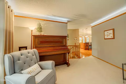 Entry Way - 1506 Omaha Dr, Bismarck, ND 58504 photo 4 of 11
