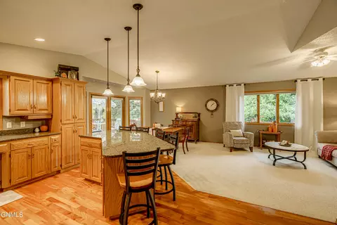 Kitchen - 1506 Omaha Dr, Bismarck, ND 58504 photo 11 of 11