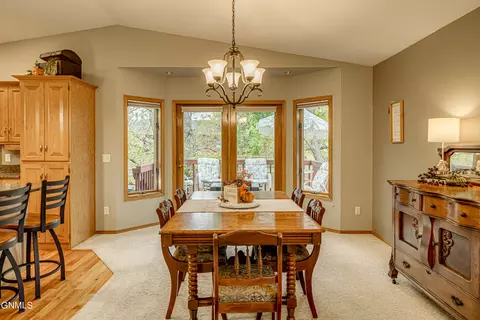 Dining - 1506 Omaha Dr, Bismarck, ND 58504 photo 3 of 4