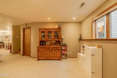 Other - 1506 Omaha Dr, Bismarck, ND 58504 photo 14 of 29