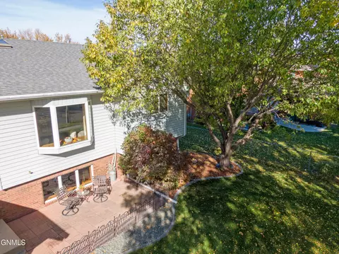 Exterior - 1506 Omaha Dr, Bismarck, ND 58504 photo 40 of 47