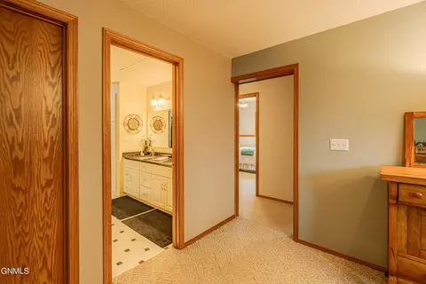 Entry Way - 1506 Omaha Dr, Bismarck, ND 58504 photo 9 of 11