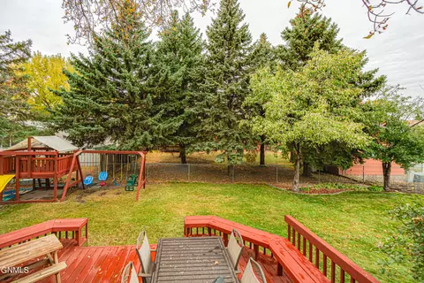 Exterior - 1506 Omaha Dr, Bismarck, ND 58504 photo 19 of 47
